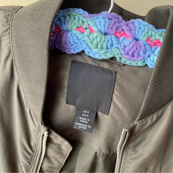 Army green H&M men's lightweight bomber jacket size small - Picture 4 of 4